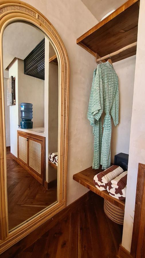 Shore Thing Gili Air Beachfront Apartment Exterior photo