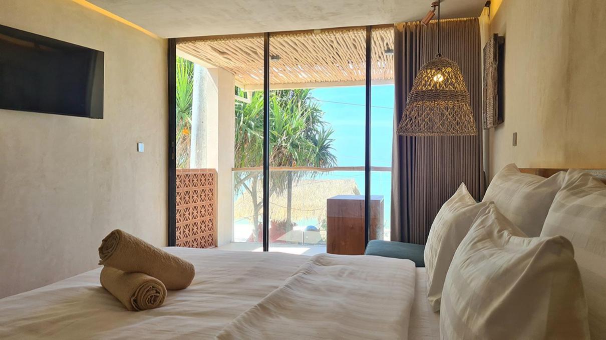 Shore Thing Gili Air Beachfront Apartment Exterior photo